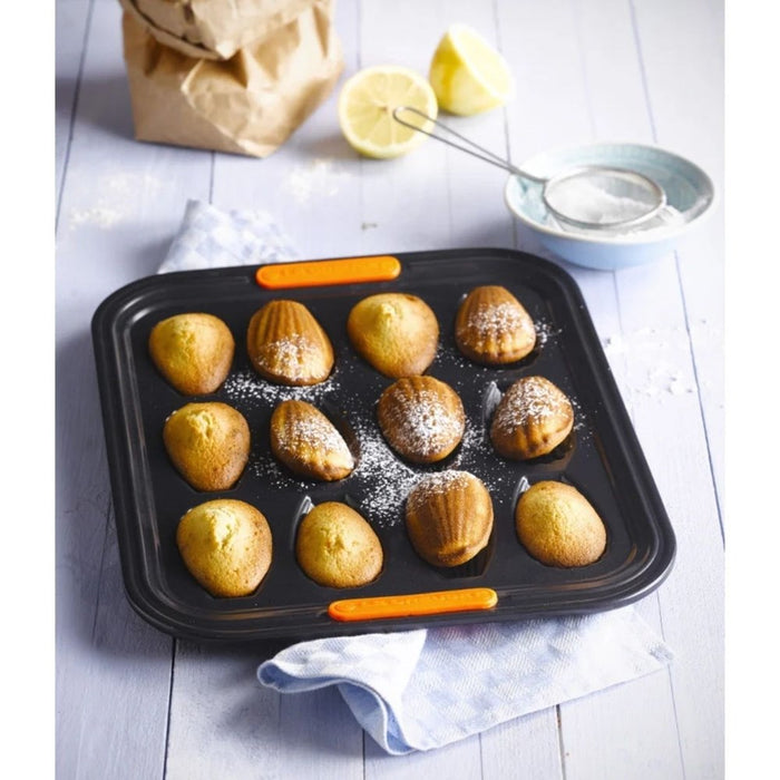 Le Creuset Toughened Non-Stick Madeleine Tray - 12 Cup